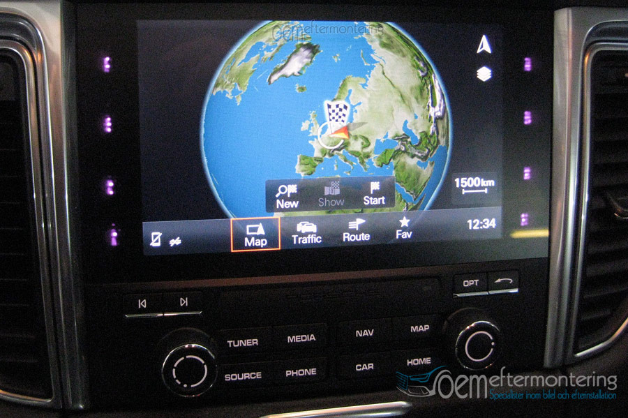 Porsche installation av Navi (GPS)