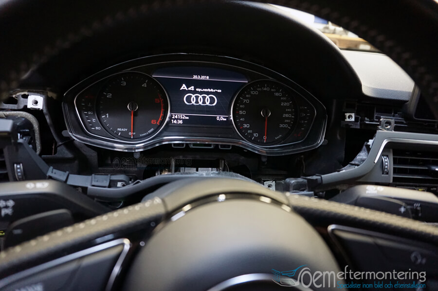 Audi (A4/A5/Q5/Q7) förarinformationssystem med färgdisplay